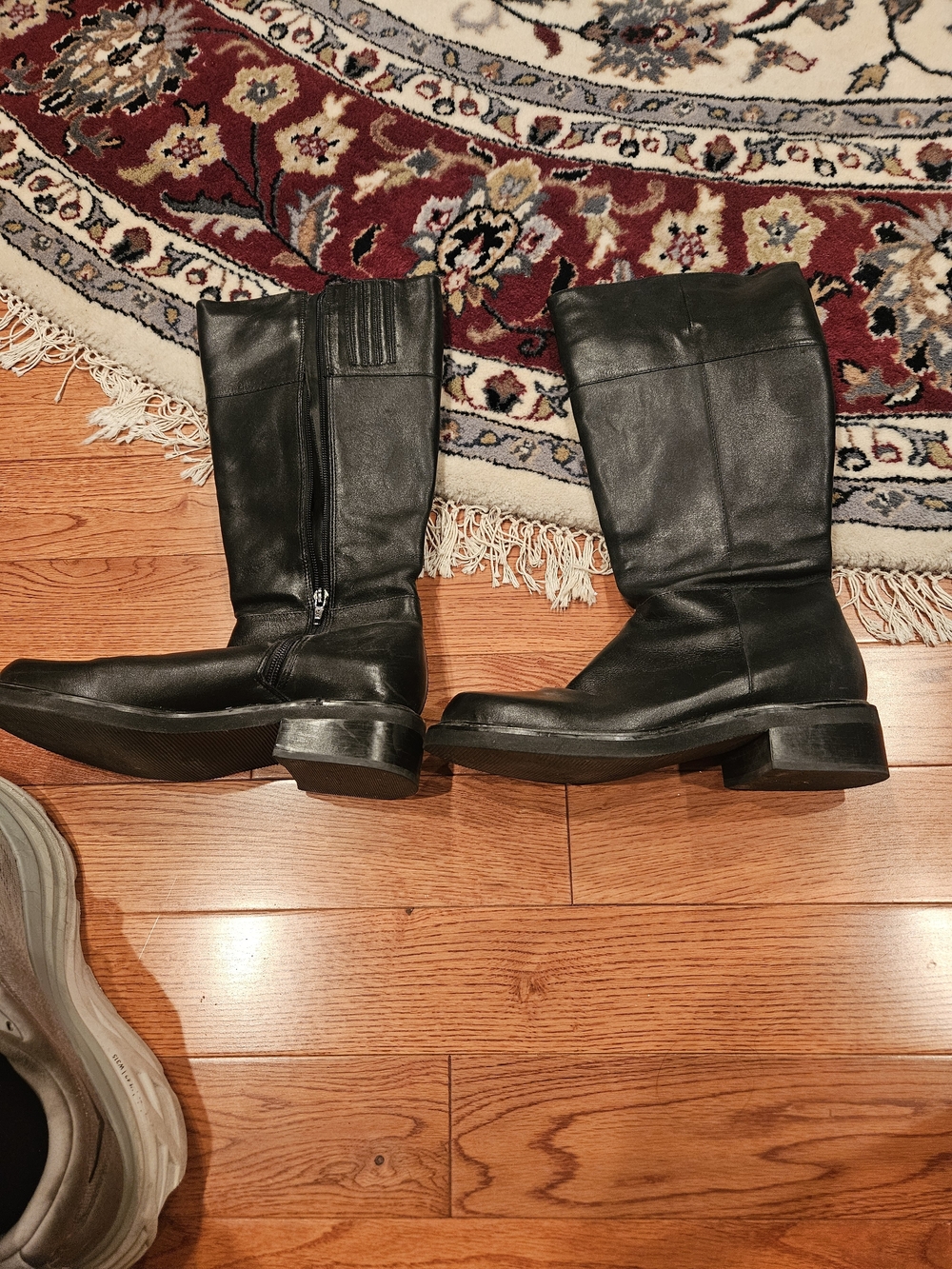 Eddie Bauer Black Leather Mid-Calf Heeled Boots